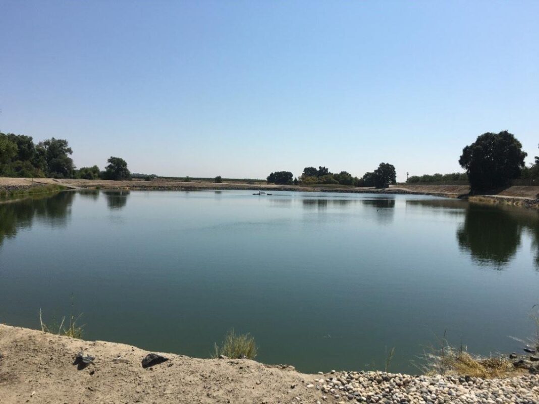 3C9DDBE5-B645-4D6B-9816-EBAEAD475166